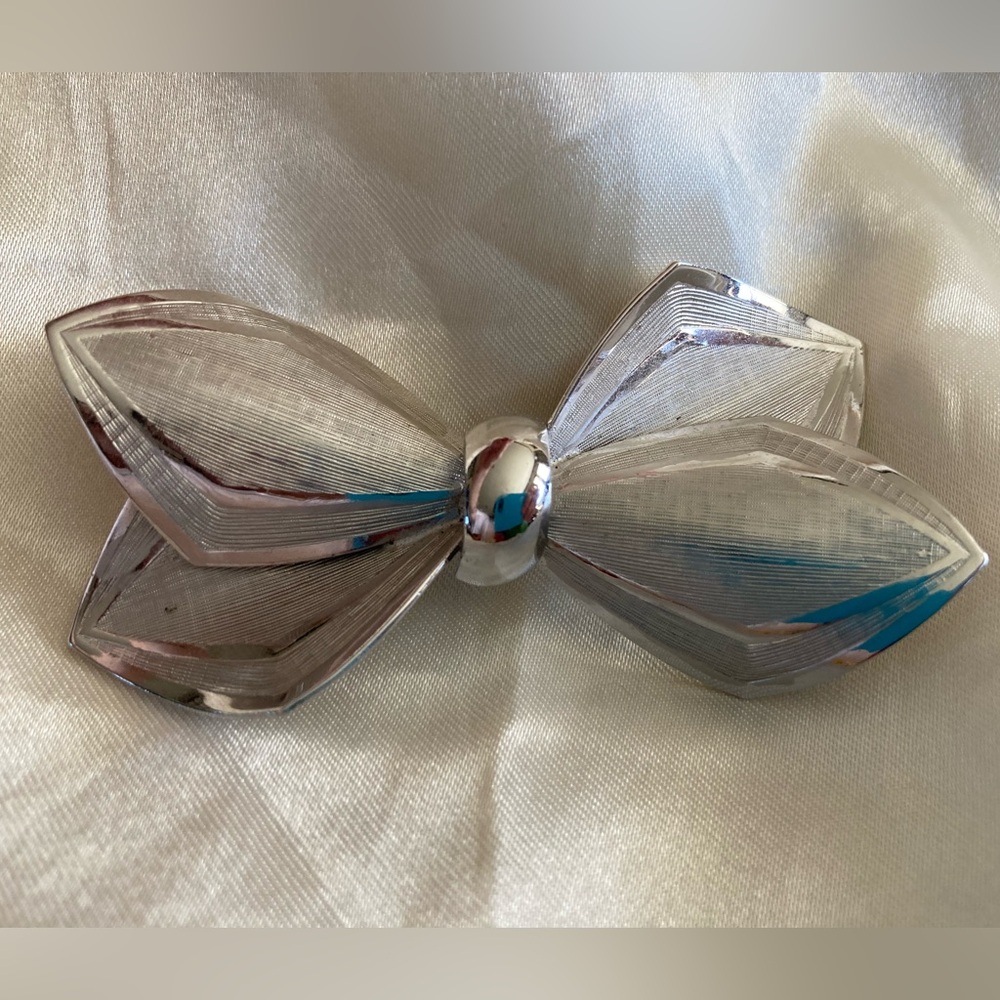 Silver Bow Brooch - Vintage